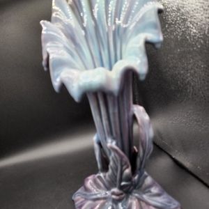 Royal Haegea of Royal Hickman Vase.        R-446 USA Gorgeous!